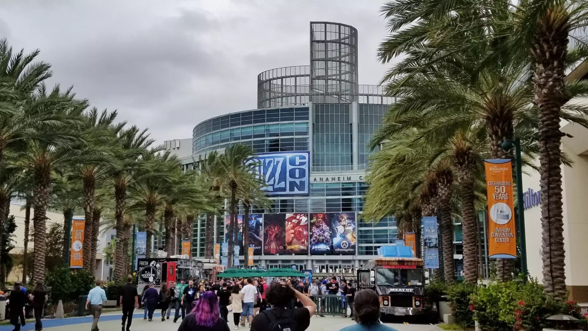 BlizzCon традиционно проводили в Anaheim Convention Center неподалеку от штаб-квартиры компании