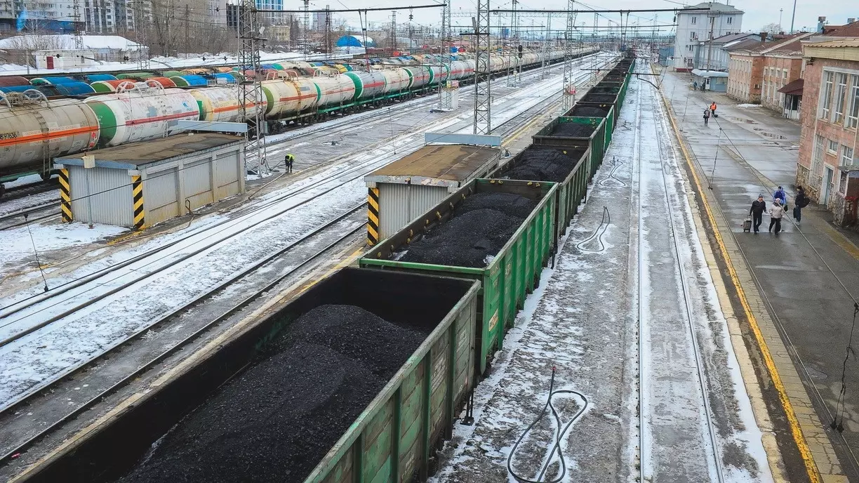 Хакасия добивается увеличения квот на вывоз угля на восток