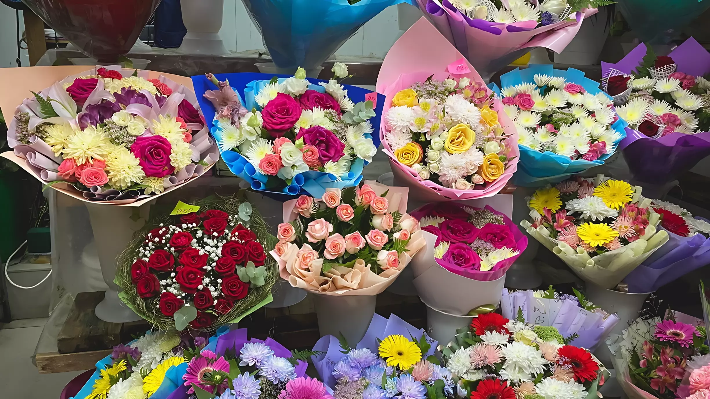 Флористы рассказали, как сэкономить на цветах перед 8 марта в Хакасии