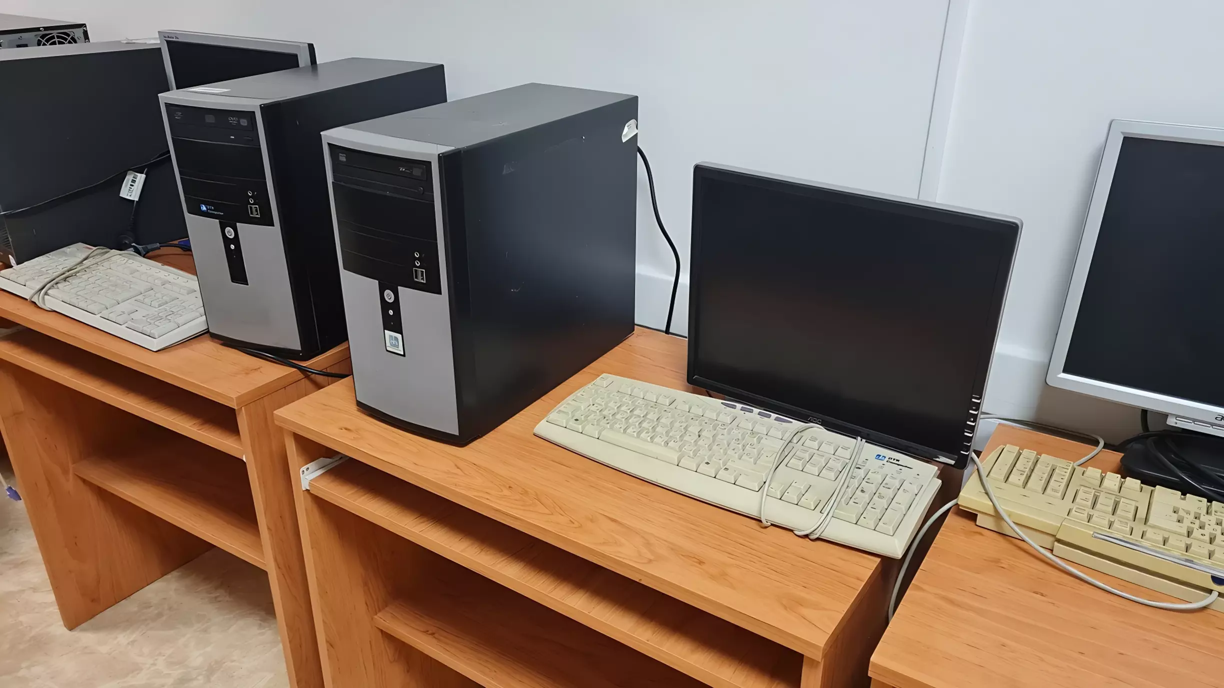УФАС отклонило жалобу поставщика на закупку компьютеров в Аскизском районе
