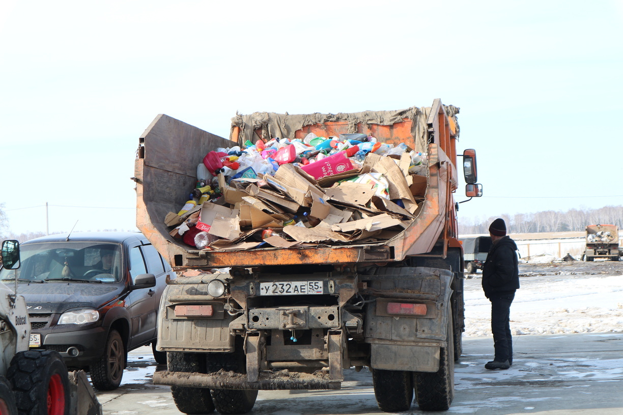 Глава РЭО Буцаев: 44 млрд рублей нужно на плановое обновление мусоровозов в РФ