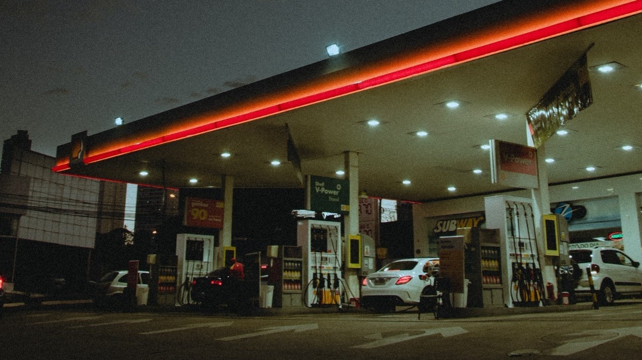 УФАС Хакасии заявил, что контролирует рост цен на бензин в республике