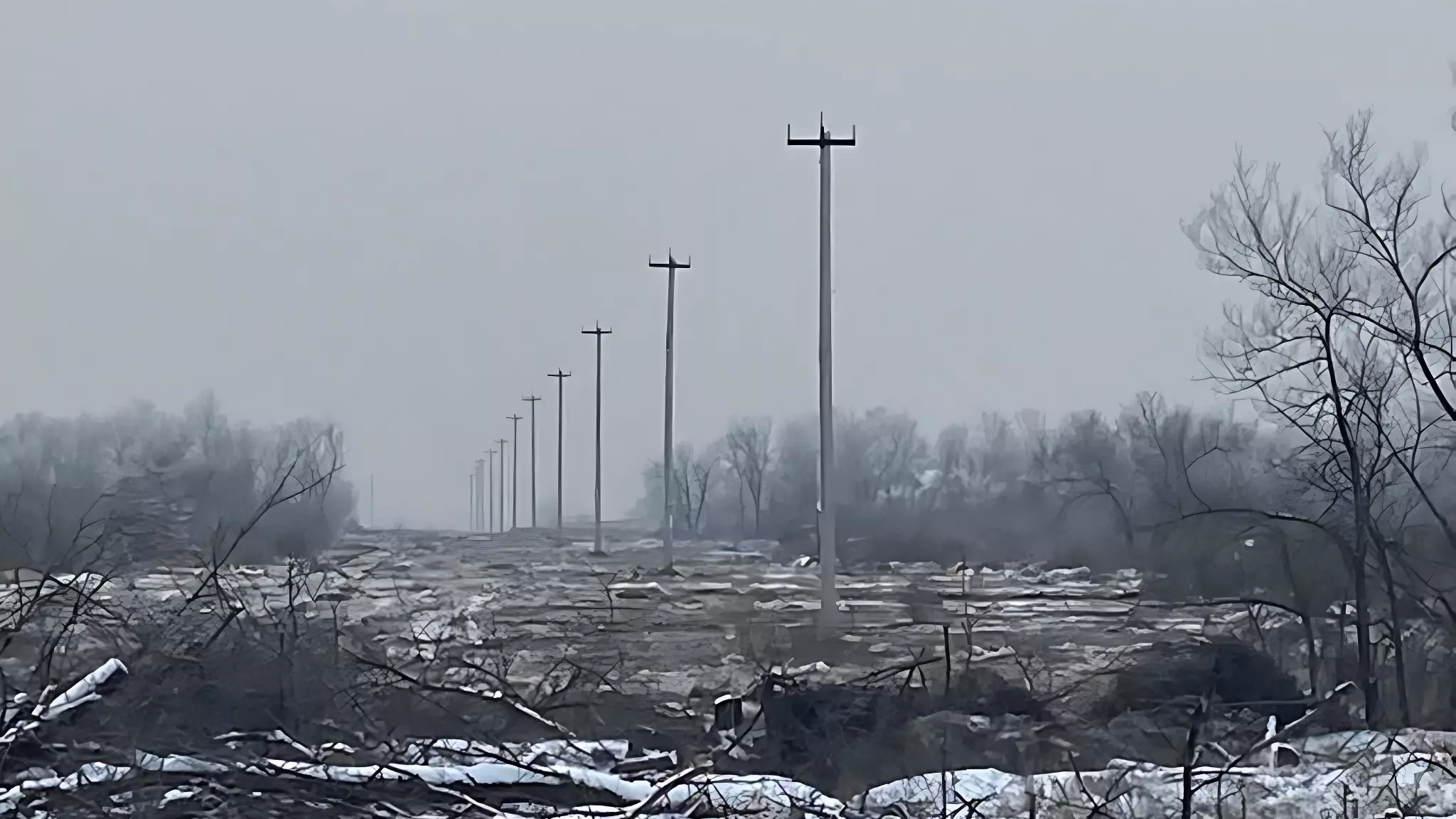 В Усть-Абакане энергетики строят новую воздушную линию