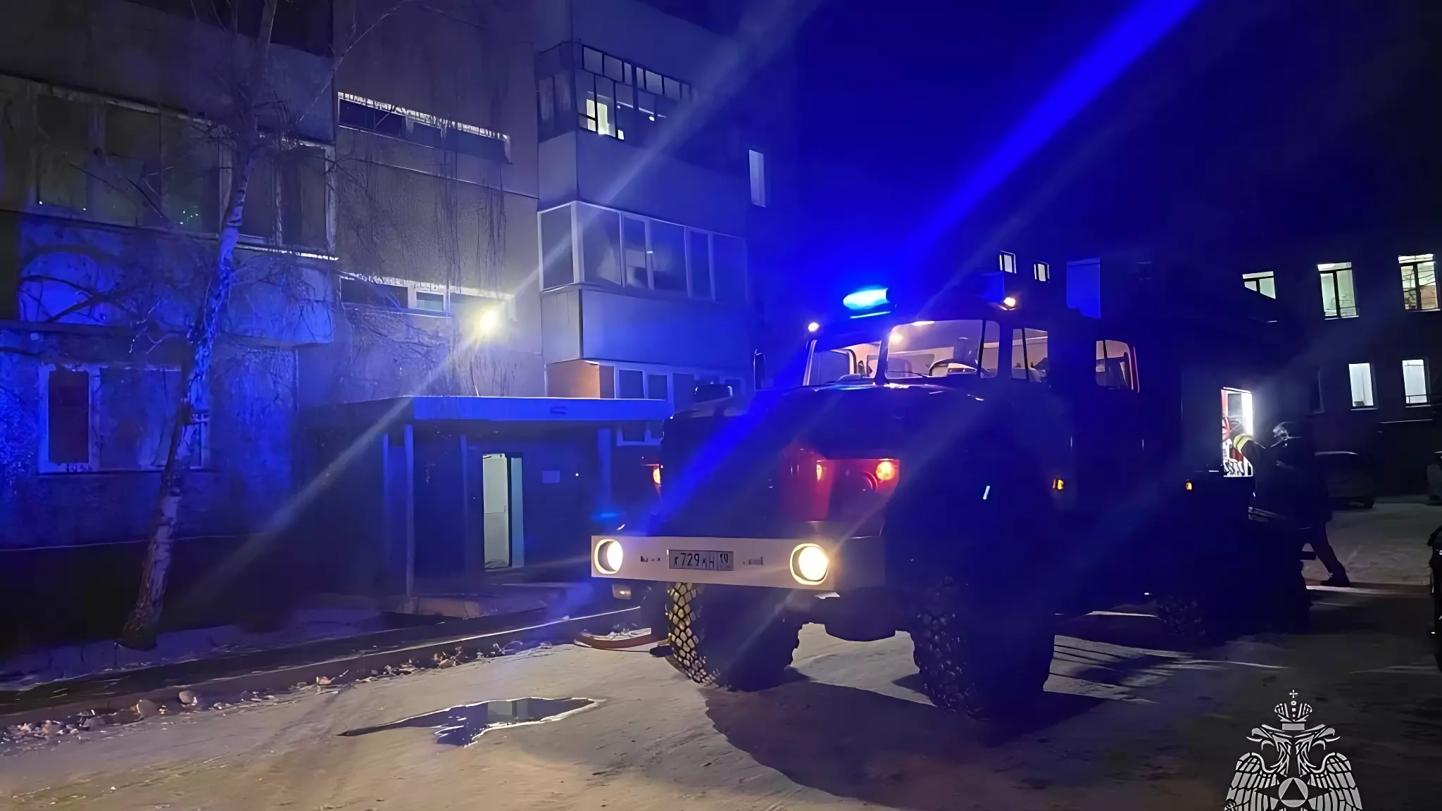 В Хакасии спасателям пришлось эвакуировать многоквартирный дом
